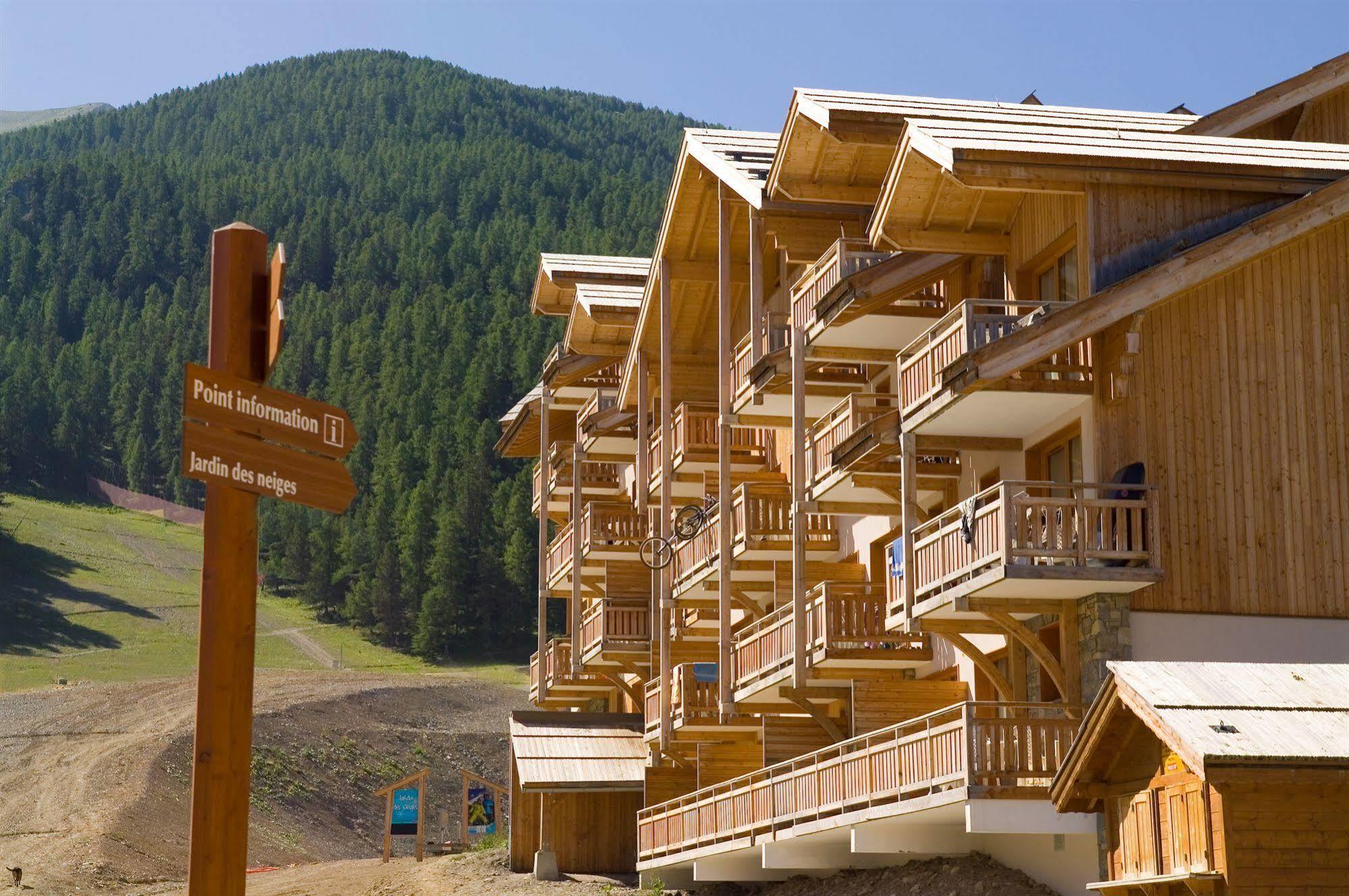 Madame Vacances Residence Le Parc Des Airelles Les Orres Buitenkant foto